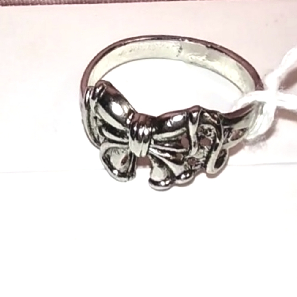 Silver Ribbon Bow Ring